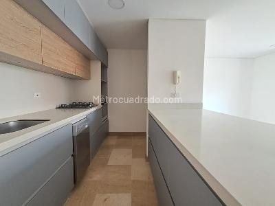 Apartamento de 2 alcobas en arriendo en Laureles, Medellín, 80 m² · foto 3 de 19