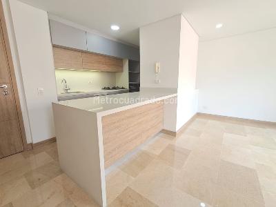 Apartamento de 2 alcobas en arriendo en Laureles, Medellín, 80 m² · foto 5 de 19