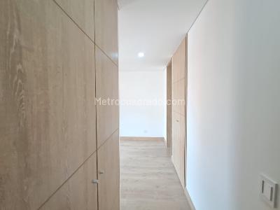 Apartamento de 2 alcobas en arriendo en Laureles, Medellín, 80 m² · foto 12 de 19