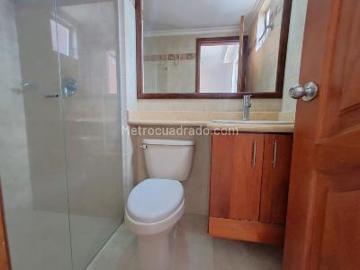 Apartamento de 3 alcobas en arriendo en Laureles, Medellín, 176 m² · foto 4 de 20