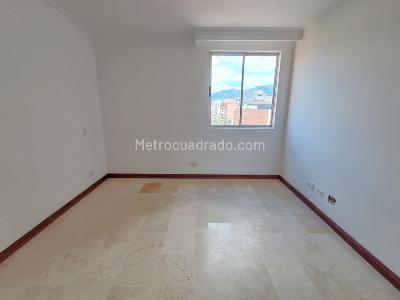 Apartamento de 3 alcobas en arriendo en Laureles, Medellín, 176 m² · foto 7 de 20