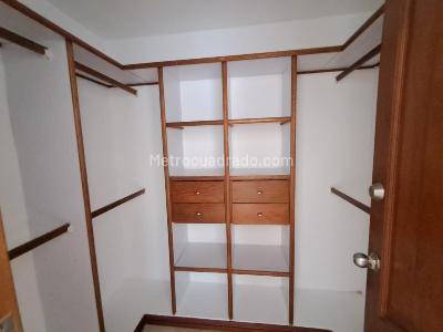 Apartamento de 3 alcobas en arriendo en Laureles, Medellín, 176 m² · foto 13 de 20