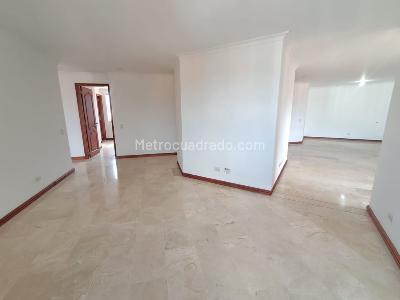 Apartamento de 3 alcobas en arriendo en Laureles, Medellín, 176 m² · foto 15 de 20