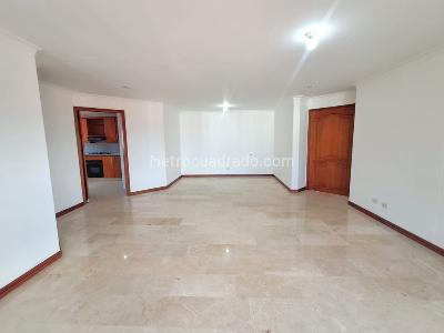 Apartamento de 3 alcobas en arriendo en Laureles, Medellín, 176 m² · foto 17 de 20