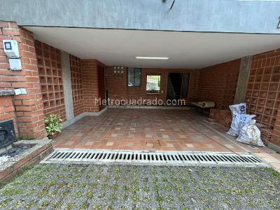$9.000.000 en Tierra Prometida