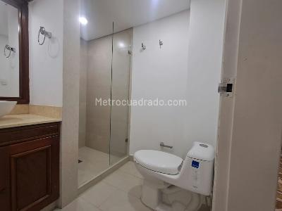Apartamento en venta en El Poblado, Medellín · foto 12 de 19