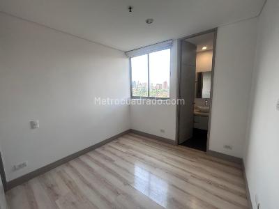 Apartamento de 3 alcobas en arriendo en El Poblado, Medellín, 118 m² · foto 17 de 20