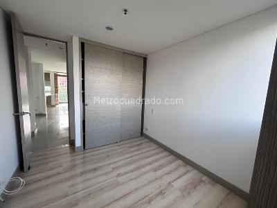 Apartamento de 3 alcobas en arriendo en El Poblado, Medellín, 118 m² · foto 19 de 20