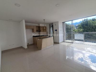 Apartamento de 3 alcobas en arriendo en La Castellana, Medellín, 100 m² · foto 7 de 16