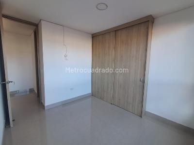 Apartamento de 3 alcobas en arriendo en La Castellana, Medellín, 100 m² · foto 12 de 16