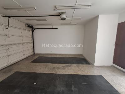 Casa de 5 alcobas en arriendo en Medellín, 280 m² · foto 3 de 20