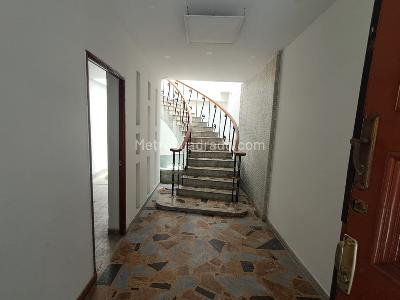 Casa de 5 alcobas en arriendo en Medellín, 280 m² · foto 5 de 20