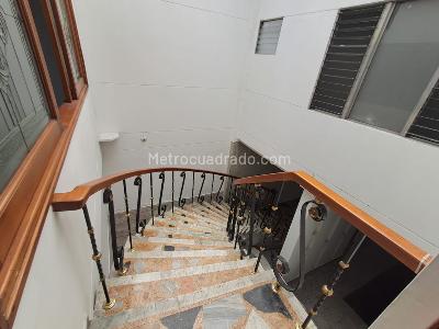 Casa de 5 alcobas en arriendo en Medellín, 280 m² · foto 10 de 20