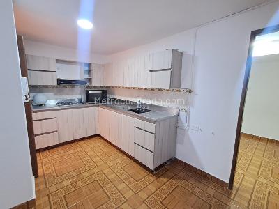 Apartamento de 3 alcobas en arriendo en La Castellana, Medellín, 200 m² · foto 6 de 18