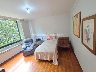 Apartamento de 3 alcobas en arriendo en El Poblado, Medellín, 183 m² · foto 10 de 19