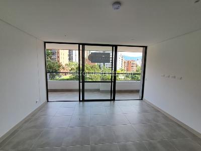 Apartamento de 2 alcobas en arriendo en El Poblado, Medellín, 88 m² · foto 4 de 17