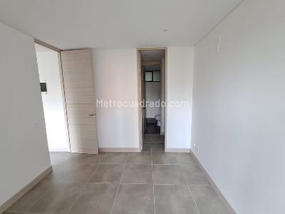 Apartamento de 2 alcobas en arriendo en El Poblado, Medellín, 88 m² · foto 9 de 17