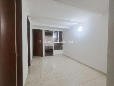 Apartamento en venta en El Chagualo, Medellín · foto 2 de 13