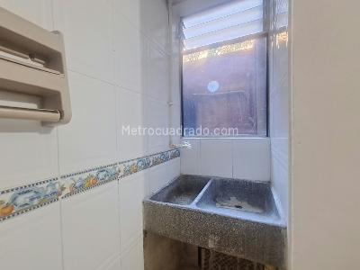 Apartamento en venta en El Chagualo, Medellín · foto 5 de 13