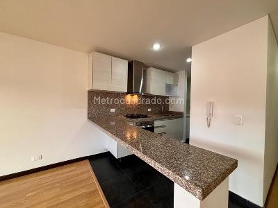 Apartamento de 1 alcoba en arriendo en Los Cedros Oriental, Bogotá, 58 m² · foto 8 de 18