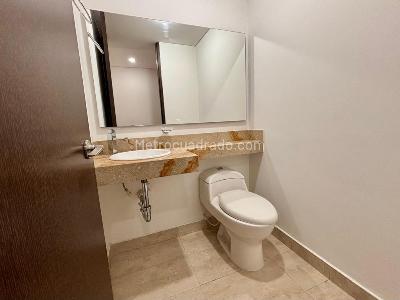Apartamento de 1 alcoba en arriendo en Los Cedros Oriental, Bogotá, 58 m² · foto 11 de 18