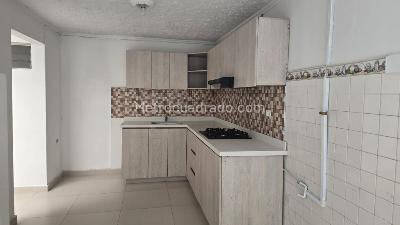 Casa en arriendo en Santa Teresita, Medellín · foto 5 de 14
