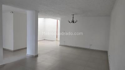 Casa en arriendo en Santa Teresita, Medellín · foto 6 de 14