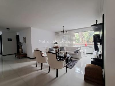 Apartamento de 3 alcobas en venta en Laureles, Medellín, 144 m² · foto 5 de 20
