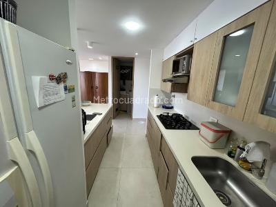Apartamento de 2 alcobas en arriendo en El Esmeraldal, Envigado, 84 m² · foto 2 de 20