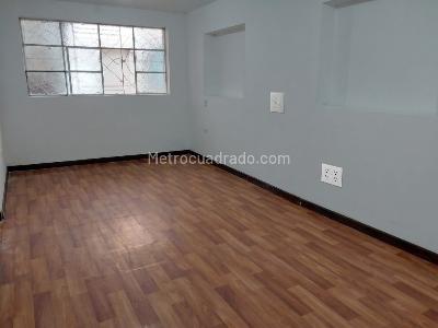 Apartamento en arriendo en Santa Rita, Bogotá · foto 3 de 11