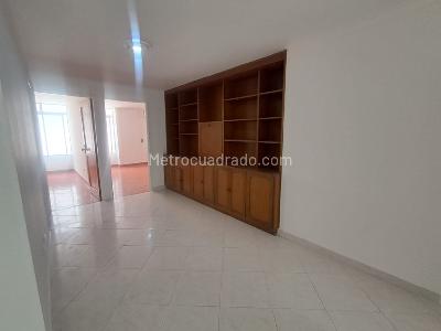 Apartamento de 3 alcobas en arriendo en Laureles, Medellín, 168 m² · foto 9 de 15