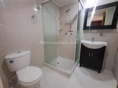 Apartamento de 3 alcobas en arriendo en Laureles, Medellín, 168 m² · foto 13 de 15