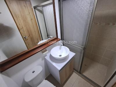 Apartamento de 3 alcobas en arriendo en Castropol, Medellín, 75 m² · foto 18 de 19