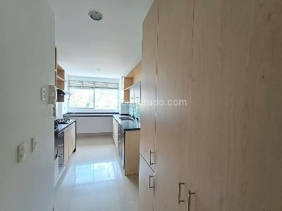 Apartamento de 3 alcobas en venta en El Poblado, Medellín, 163 m² · foto 2 de 20