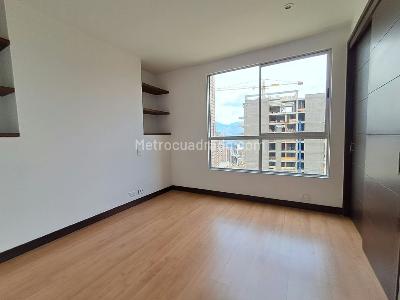 Apartamento de 3 alcobas en venta en El Poblado, Medellín, 163 m² · foto 19 de 20