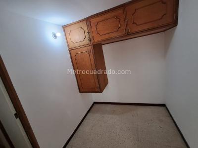 Casa en arriendo en El Poblado, Medellín · foto 3 de 20