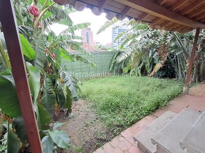 Casa en arriendo en El Poblado, Medellín · foto 10 de 20
