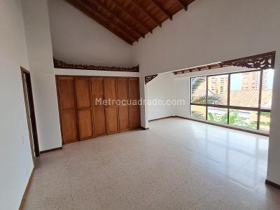 Casa en arriendo en El Poblado, Medellín · foto 14 de 20