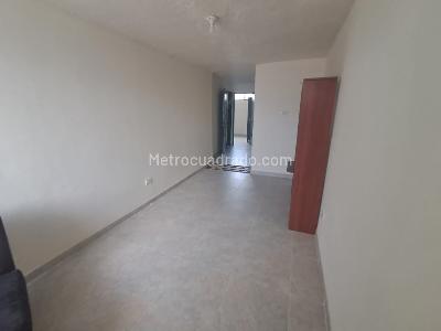Apartamento en arriendo en La Uribe, Bogotá · foto 3 de 14