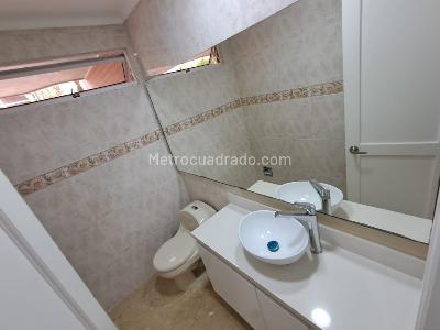Apartamento de 5 alcobas en arriendo en El Poblado, Medellín, 300 m² · foto 4 de 20