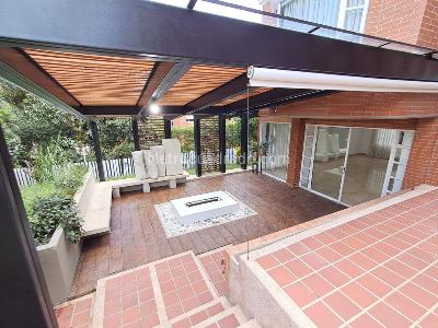 Apartamento de 5 alcobas en arriendo en El Poblado, Medellín, 300 m² · foto 6 de 20