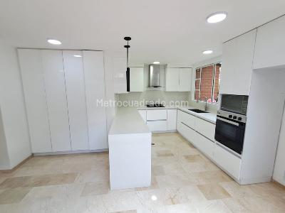 Apartamento de 5 alcobas en arriendo en El Poblado, Medellín, 300 m² · foto 8 de 20