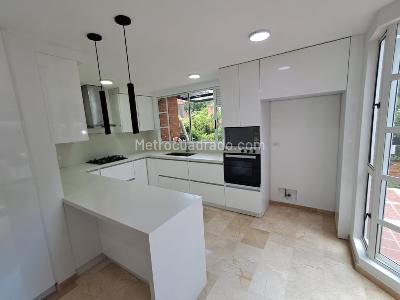 Apartamento de 5 alcobas en arriendo en El Poblado, Medellín, 300 m² · foto 9 de 20