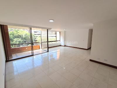 Apartamento de 3 alcobas en arriendo en Patio Bonito, Medellín, 150 m² · foto 1 de 20