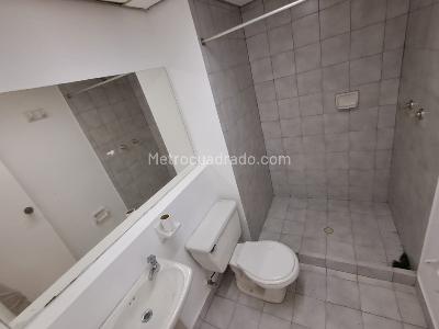 Apartamento de 3 alcobas en arriendo en Patio Bonito, Medellín, 150 m² · foto 10 de 20