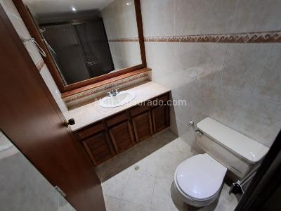 Apartamento de 3 alcobas en arriendo en Patio Bonito, Medellín, 150 m² · foto 13 de 20