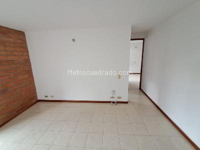 Apartamento en arriendo en Castropol, Medellín · foto 6 de 13