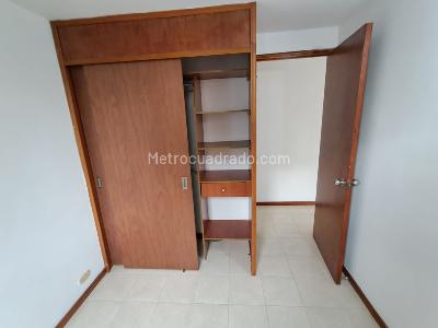 Apartamento en arriendo en Castropol, Medellín · foto 12 de 13