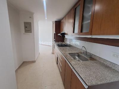 Apartamento de 3 alcobas en arriendo en Laureles, Medellín, 105 m² · foto 7 de 17