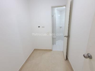 Apartamento de 3 alcobas en arriendo en Laureles, Medellín, 105 m² · foto 9 de 17